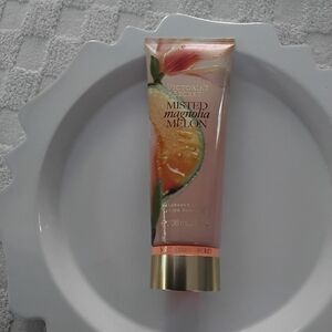 Victoria's Secret Misted Magnolia Melon Lotion - Pink and Gold NWT